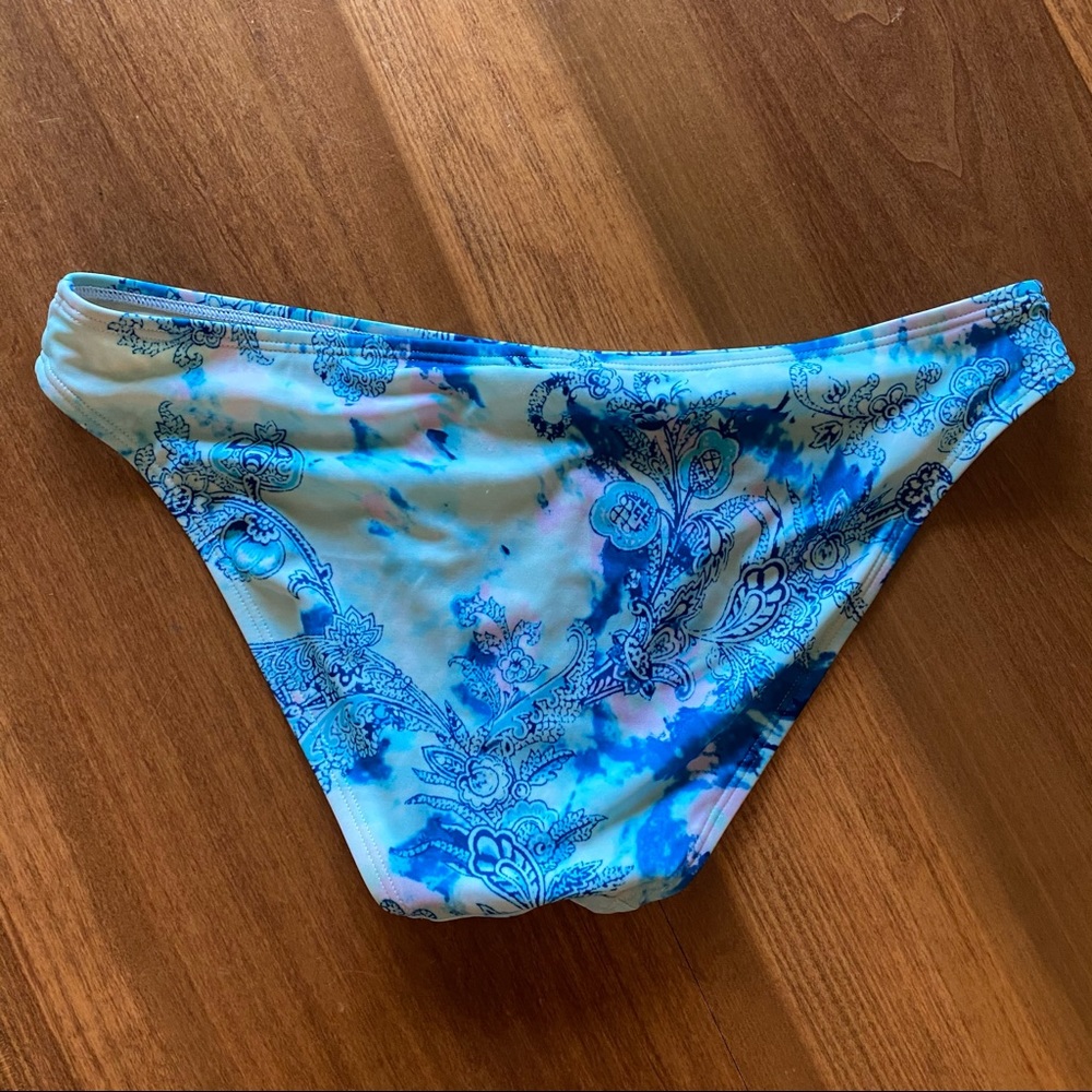 VS Bikini Bottom Size Large Bathing Suit - Picture 2 of 6